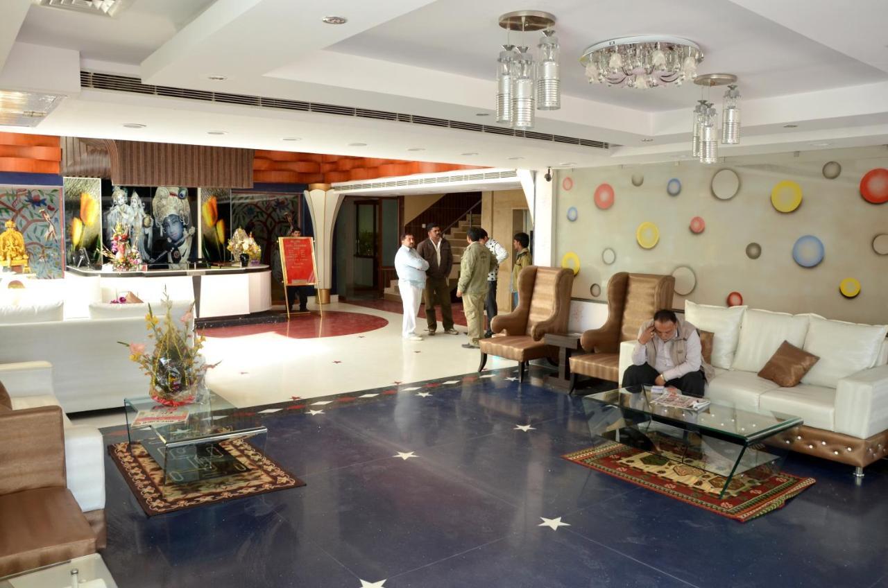 Hotel Raj Mandir Haridwar Ngoại thất bức ảnh