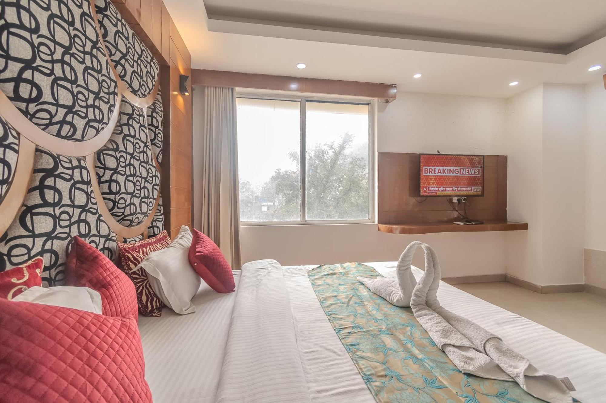 Hotel Raj Mandir Haridwar Ngoại thất bức ảnh