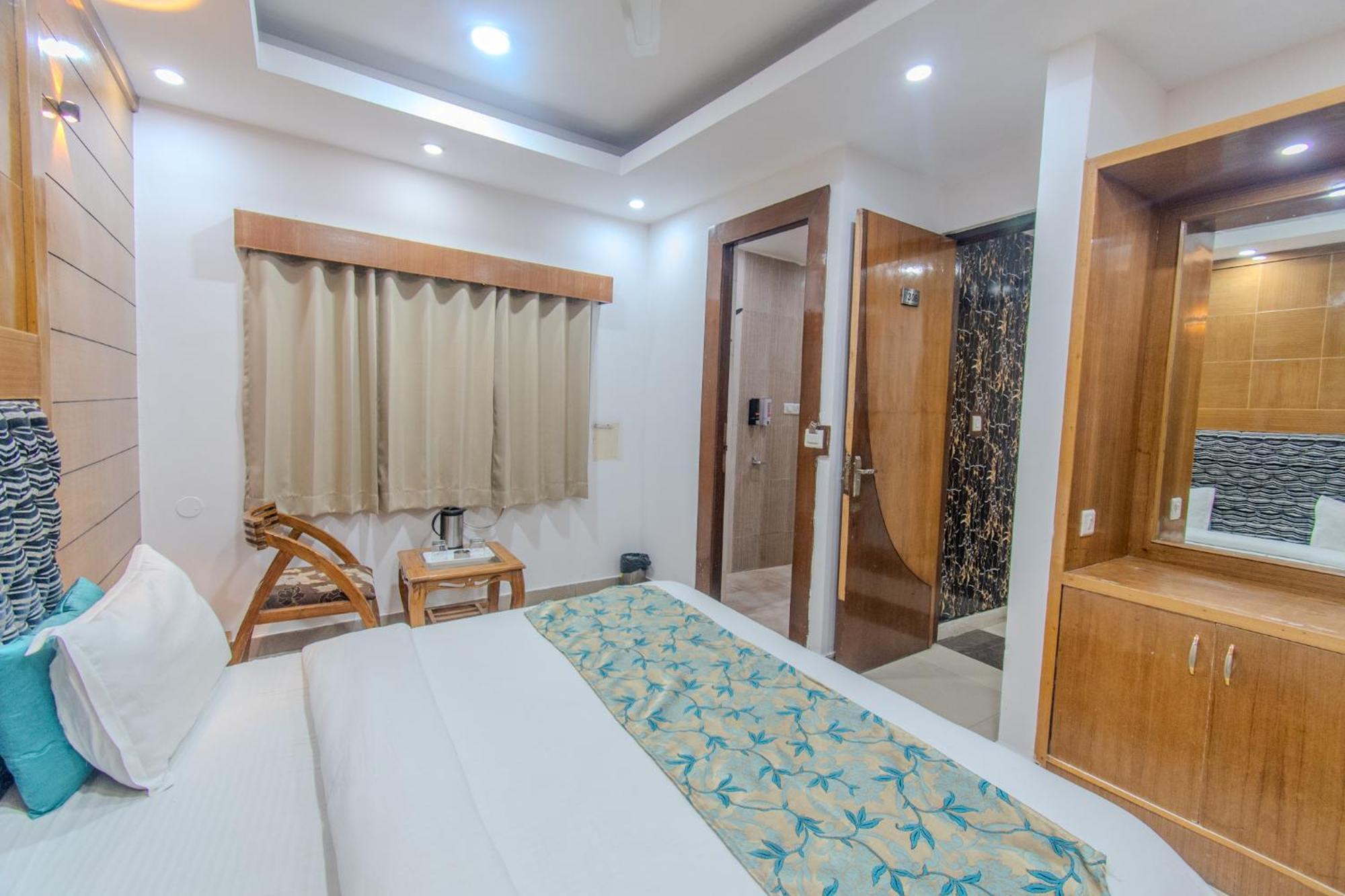 Hotel Raj Mandir Haridwar Ngoại thất bức ảnh