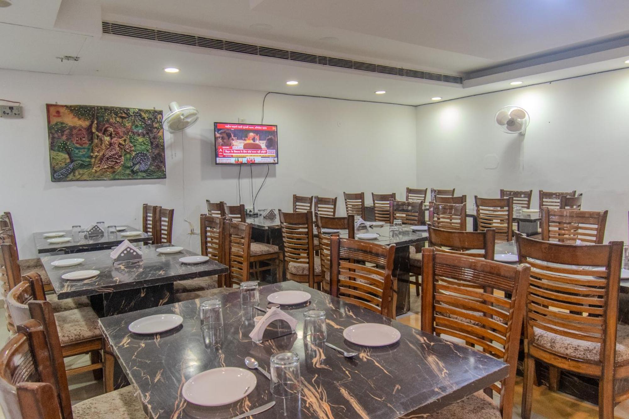 Hotel Raj Mandir Haridwar Ngoại thất bức ảnh