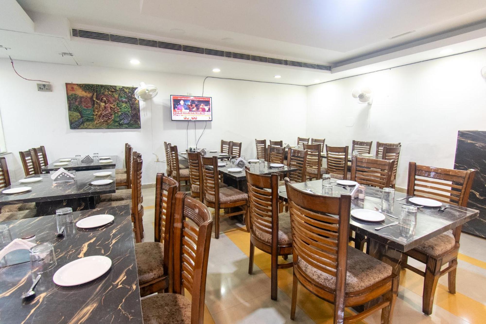 Hotel Raj Mandir Haridwar Ngoại thất bức ảnh